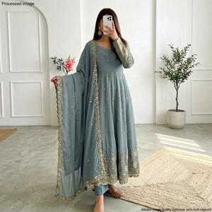 Robe Anarkali bleu clair brodée, longueur ras du sol, style traditionnel indien pakistanais, coupe ample, manches longues, en rayonne, tenue décontractée pour femme - Product Image 1