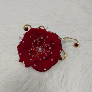 Tocados de Ballet con Flores Rojas para Niñas, Mujeres y Adultas, para Representaciones de Danza Española, Don Quijote y La Esmeralda - Product Image 5