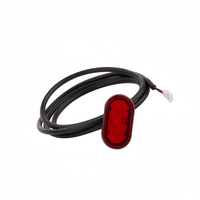 Feux arrière LED universels à haute luminosité, feux arrière LED rouges pour voitures, camions, motos, standard 12V
