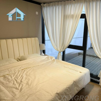 Maison en conteneur à toit plat à deux niveaux de 20 pieds Villa préfabriquée en duplex de 2 à 3 chambres à coucher Terrasse sur le toit pour immeuble de bureaux Appartement Hôtel