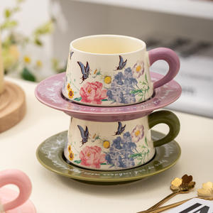 Venta caliente nuevo creativo lujo Floral <span class=keywords><strong>tazas</strong></span> de café de cerámica logotipo personalizado Retro hecho a mano leche porcelana taza de té con platillos - Product Image 2