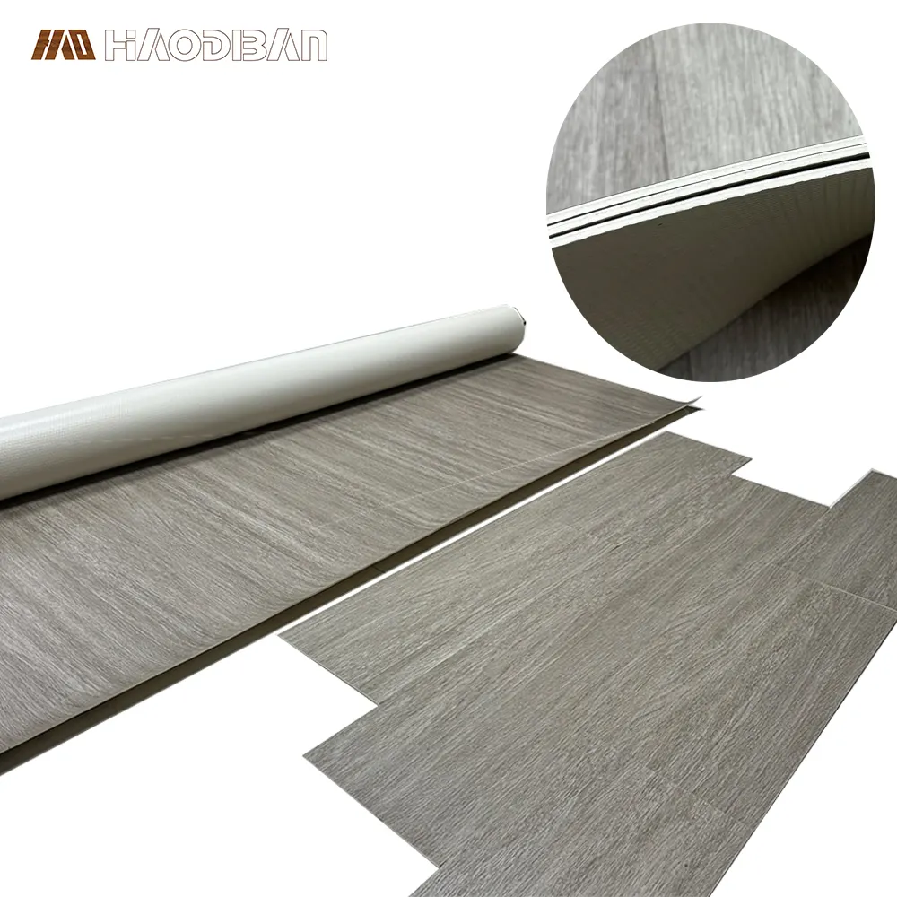 Largeur personnalisée Longueur 3mm-6mm Revêtement de sol en mousse résiliente Feuille hétérogène Vinyle