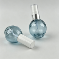 Flacon pulvérisateur rond en verre, vaporisateur cosmétique rechargeable à brume fine, flacon de parfum ou de tonique facial en forme de boule avec pompe