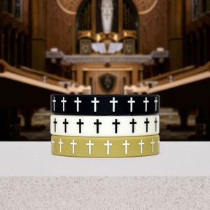 Bracelet en silicone à motif croix religieuse pour événements et fêtes, personnalisable avec logo - Product Image 2