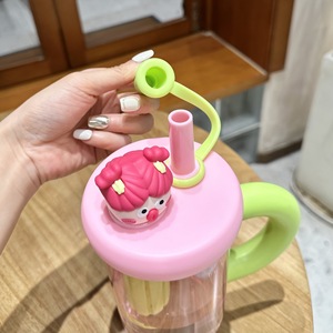 Gobelet isotherme grande capacité anti-fuite avec paille et design élégant de dessin animé pour femmes, idéal pour l'extérieur - Product Image 1