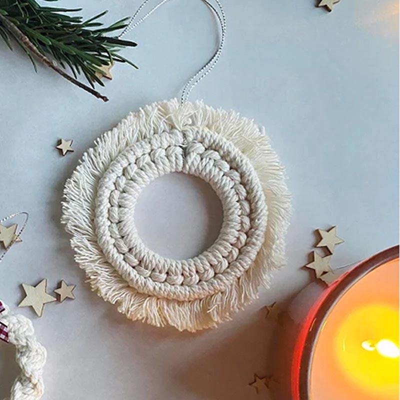 แขวนผนัง B