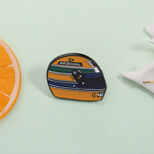 Bros Pin Enamel Helm Aryton Senna Klasik, Bros Souvenir Logam Helm Balap Keren, Lencana Kerah, Perhiasan Grosir - Product Image 2