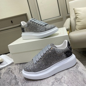 Zapatillas de Lujo para Hombre McQueenes, Transpirables, Clásicas, para Caminar, de Marca Famosa, con Diamantes, con Cordones, Genuinas, a la Moda - Product Image 1