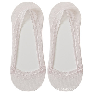Nouvelles chaussettes invisibles en dentelle de soie glacée pour femme Printemps/Été 2026, semelle en lin, fines et respirantes, bordure en dentelle, anti-dérapantes - Product Image 1