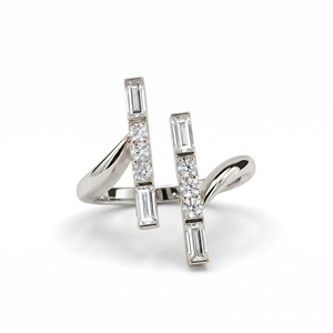 Bague en diamant baguette parallèle - Or 9k, 14k, 18k - Product Image 4