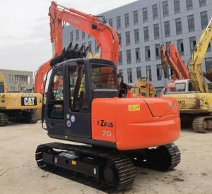 Excavatrice Hitachi de bonne qualité mini machines minières de 7 tonnes pelle sur chenilles Hitachi ZX70 d'occasion - Product Image 3