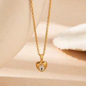 Collar de Mariposa y <span class=keywords><strong>Corazón</strong></span> de Acero Inoxidable T Bulk Jewelry, Chapado en Oro de 18K PVD, Resistente al Agua, No se Desvanece, Hipoalergénico, Estilo Europeo - Product Image 5