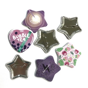 Tình Yêu Hình Trái Tim Huy Hiệu Nút Nhà Sản Xuất Tùy Chỉnh Phim Hoạt Hình Thể Thao Đáp ứng Tin Thăng Hoa Huy Hiệu Nút Pin 32Mm - Product Image 1