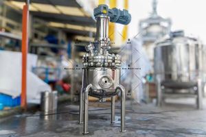 50-500L Stainless Steel 316L Chemical <b>Jacketed</b> Stainless Steel Reactor With Double Layer and Filter Tank - Product Image 3
