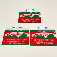 Étiquettes thermorétractables personnalisées en PVC imperméable et durable, épaisseur 25-70 microns, impression par gravure pour bouteilles d'eau minérale et de boissons