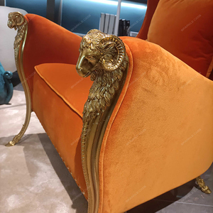 Fauteuils de salon italiens modernes et luxueux en velours à dossier haut avec pieds en métal pour patio intérieur - Product Image 4