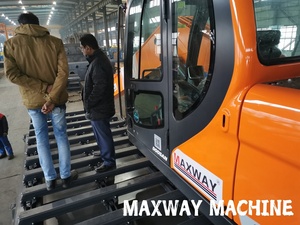 Escavatore anfibio di marca famosa di alta qualità MAXWAY MMCL cina con braccio lungo per fattoria, laghetto per pesci, impilamento, acque profonde, palude - Product Image 6