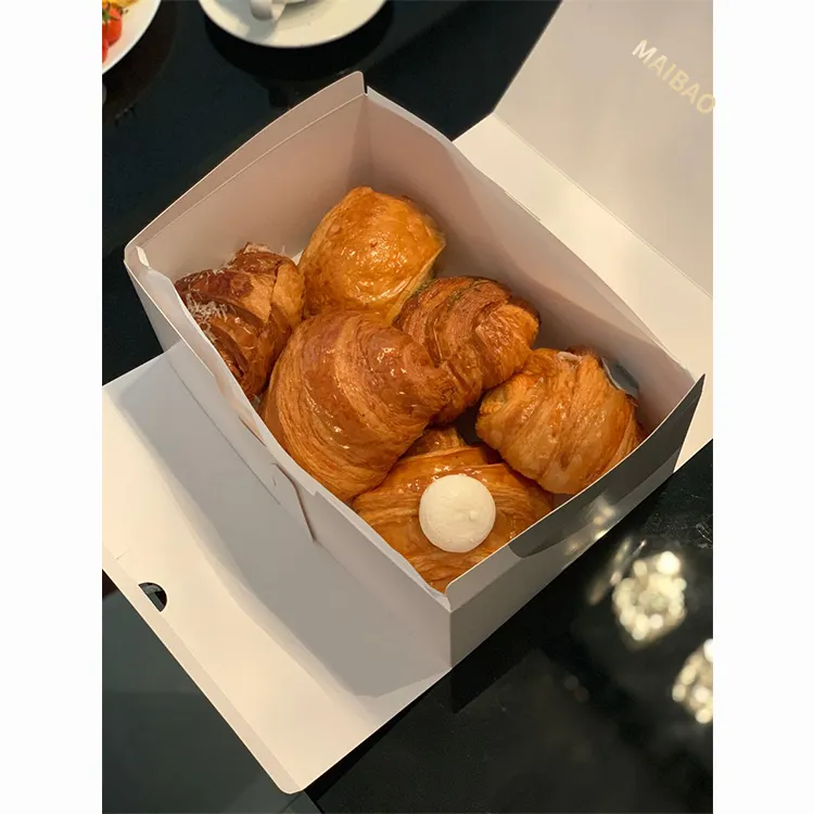 New Design Pastry Bakery Croissant Box Customized Cardboard Luxury Cookies Box Paper Packaging Chocolate Donut Candy Gift Box