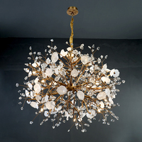 Lustre en laiton massif de luxe français, style branche d'arbre, laiton antique, verre coloré soufflé à la main, fleur en cristal, luminaire suspendu