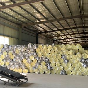 Conception carrée moderne Isolation du toit d'un bâtiment en métal <span class=keywords><strong>Laine</strong></span> <span class=keywords><strong>de</strong></span> <span class=keywords><strong>verre</strong></span> à valeur <span class=keywords><strong>R</strong></span> élevée Fibre <span class=keywords><strong>de</strong></span> <span class=keywords><strong>verre</strong></span> Matériaux d'isolation thermique en aluminium solide - Product Image 5