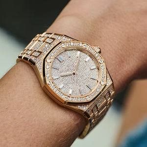 Relojes de Cristal de Zafiro con Incrustaciones de Diamantes de Primera Calidad para Hombre y Mujer con un Elegante Diseño Hip-Hop con Marcadores de Números Romanos - Product Image 5