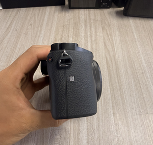 กล้องดิจิตอลระดับมืออาชีพ Alpha A6000 พร้อมเลนส์ 16-50 มม. กล้อง DSLR สำหรับถ่ายวิดีโอแบบ Full HD โดยเฉพาะ - Product Image 6