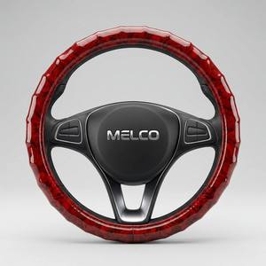 Housse universelle pour <span class=keywords><strong>volant</strong></span> de voiture en imitation bois (convient aux diamètres de 37 à <span class=keywords><strong>39</strong></span> <span class=keywords><strong>cm</strong></span>) ; présente un motif ondulé. - Product Image 1