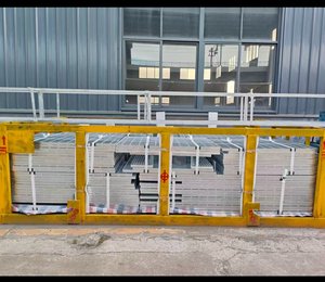 Grille en acier galvanisé pour drainage extérieur et couverture de caniveau - Product Image 1