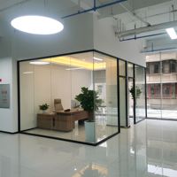 Cloison modulaire Agile 120 mm avec cadre intégré de 50 mm : Mur acoustique simple vitrage haute performance pour hubs d'affaires modernes