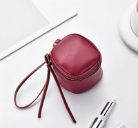 Dompet Koin Kulit Mini Vintage dengan Ritsleting dan Tali Pergelangan Tangan