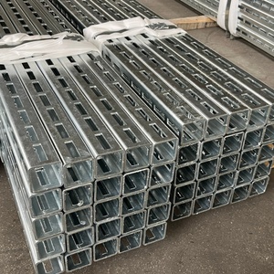 Profilé carré de support galvanisé à chaud pour charpente modulaire robuste, idéal pour les projets de construction - Product Image 1