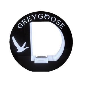 Support d'exposition pour bouteilles de vodka Grey Goose en acrylique LED, rond, avec éclairage blanc - Product Image 5