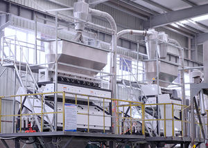 Flocons de bouteilles PET recyclés, lavés à chaud, vente en gros - Product Image 1