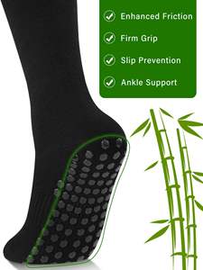 Calcetines de compresión de viscosa de bambú Embarazo Viajes Deportes Puntos antideslizantes Calcetines de compresión de agarre de talón grueso con infusión de cobre de Bambú - Product Image 3