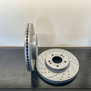 <span class=keywords><strong>Prix</strong></span> d'usine en gros silencieux résister à la gigue de frein pièces automobiles Rotor de disque de frein de voiture pour <span class=keywords><strong>Audi</strong></span> A4 B8 RS4 A4 A7 - Product Image 1