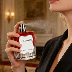 น้ำหอมสูตรธรรมชาติ ปราศจากสารเคมี สตรอว์เบอร์รี โรส ออยล์ส เอสเซนเชียลส์ โอ เดอ โคโลญจน์ กลิ่นพริกไทยชมพูเข้มข้น - Product Image 3