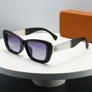 Nouvelles Lunettes de Soleil Polarisées pour Femmes 2026, Design Unique Œil de Chat, Monture PC et Métal, Protection UV400, Luxe - Product Image 2