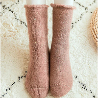 Chaussettes en laine Hiver Chaussettes de neige épaissies et en velours pour femmes Chaussettes de ski thermiques en dessous de zéro