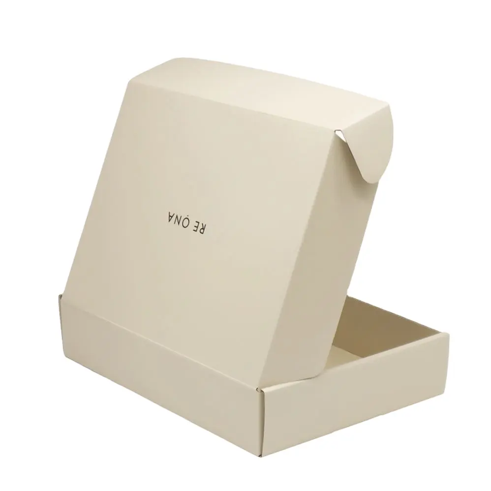 저렴한 가격으로 디자인을 진정한 뚜껑과베이스 골판지 흰색 빈 선물 상자 패션 의류 용 호일 악센트 로고