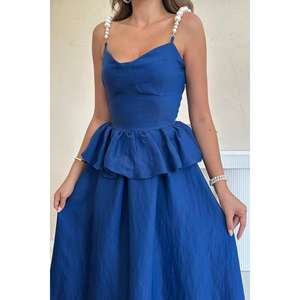 Elegante Vestido de Noche Azul Marino Corte A con Volantes y Tirantes de Perlas, Tela de Lino Transpirable, Escote Corazón - Product Image 1