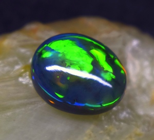 Ópalo Natural de Alta Calidad de 6.6 CT, Corte Ovalado, Cabujón, Gema Suelta de 15.3*12.6*6.8 mm, Procedente de Rajasthan, para la Elaboración de Joyas - Product Image 6