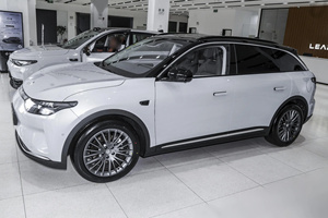 C11 leapmotor 2024 580รุ่นพรีเมี่ยม2024มือสองรถ SUV ขนาด<span class=keywords><strong>ยาง</strong></span> R20ขนาดกว้างขวางและสะดวกสบาย - Product Image 4