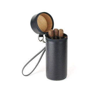 Étui à cigares en cuir, boîte cadeau multi-cigares élégante et portable, tubes à cigares personnalisés - Product Image 1