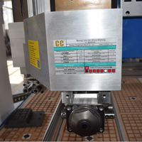 Router CNC Jinan Mosencnc 4x8 1325 de un solo husillo con motor refrigerado por aire de 9.0kW, cambiador automático de herramientas y magazín de herramientas de disco tipo carrusel