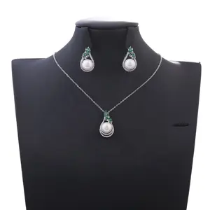 grüne perle schmuck set Suppliers-Yiwu Green Anhänger Halskette Anhänger Frauen Perlen Set Schmuck Perle Silber Halskette und Ohrringe Set