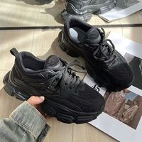 Baskets Chunky Noires de Niche en Gros, Nouvelle Collection Printemps/Été, Chaussures de Sport Décontractées Légères à Semelle Épaisse Polyvalentes pour Étudiants