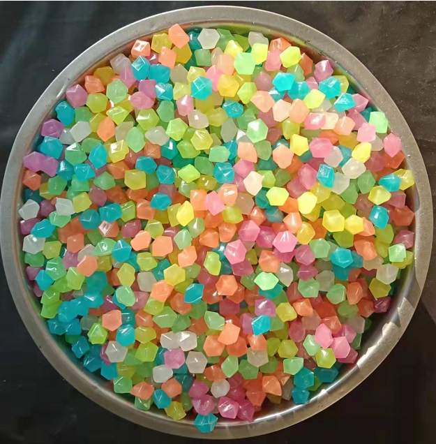 Светящиеся камни, гальки светятся в темноте, светящиеся гальки