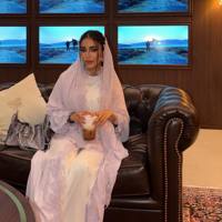 Ensemble Abaya Hafizah personnalisé en dentelle blanche brodée de fleurs, vêtements modestes pour femmes, tenue islamique de Dubaï, robe kaftan musulmane