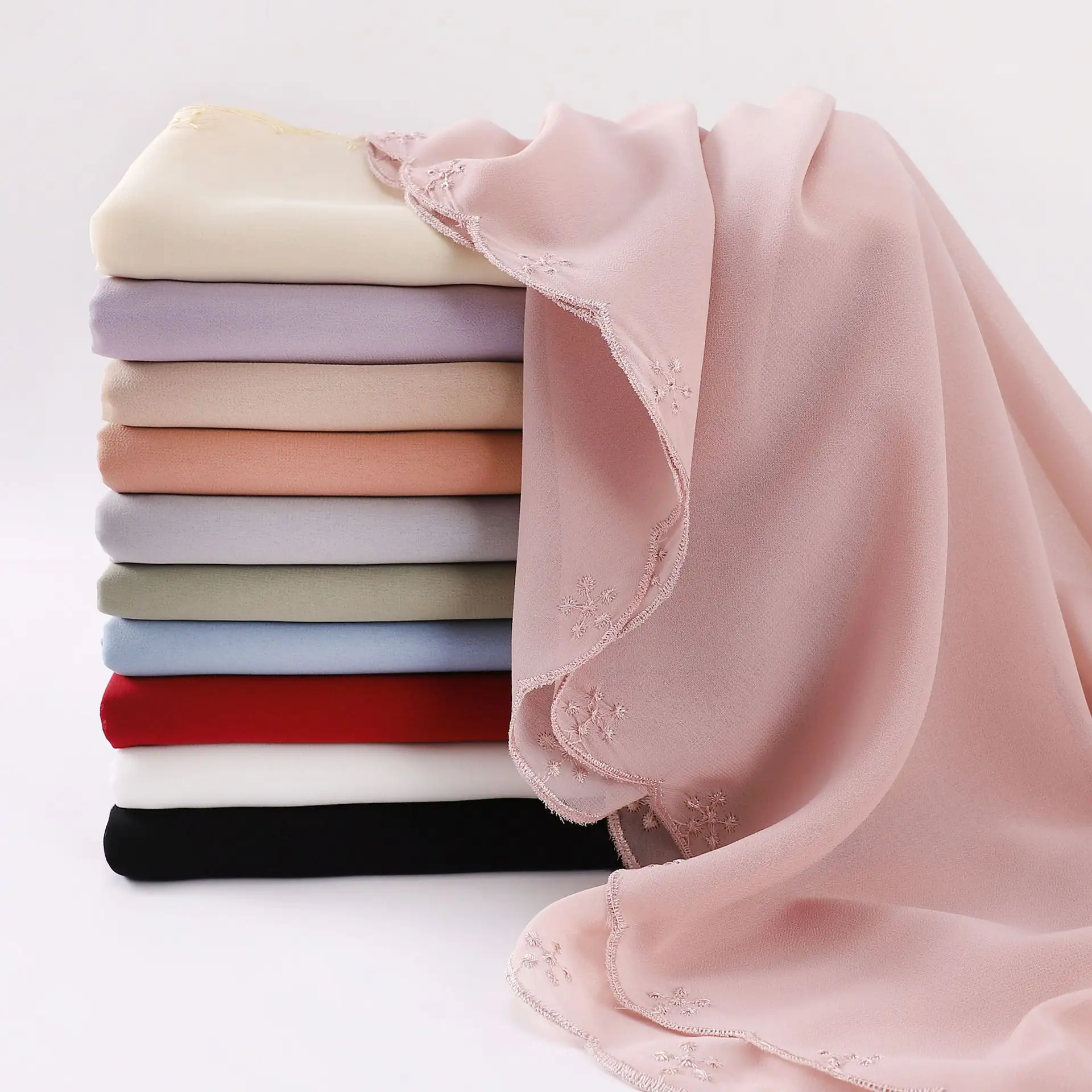 Einfarbiger bestickter Chiffon-Schal Islamische Kleidung Langer Khimar-Kopf bedeckung schal Hijab Soie De Medine Par Lot