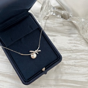 Collar de Alta Gama Estilo Hepburn para Mujer, Shijia, Lujo Ligero, Plata Pura Natural con Incrustaciones de Circonio y Perla, Modelo Wenchi de China - Product Image 1